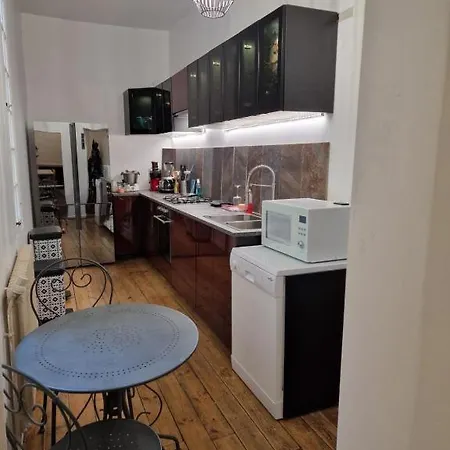 Welcome To Taylorre Britany 4*